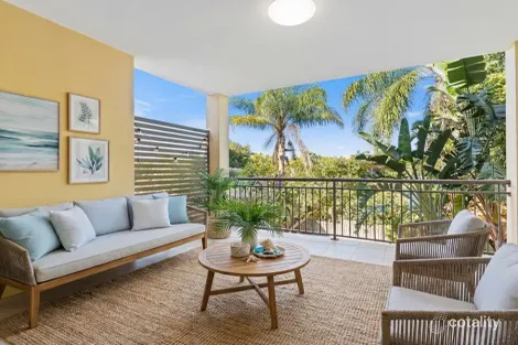 Property photo of 2/298 Cavendish Road Coorparoo QLD 4151