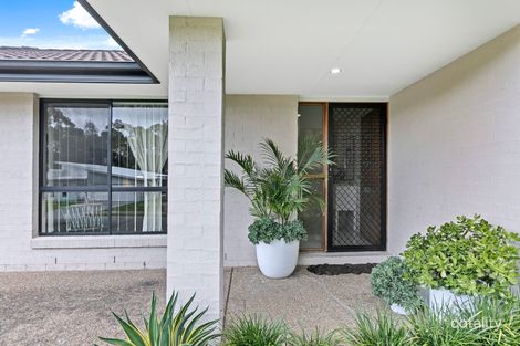 Property photo of 37 Robertson Drive Burnside QLD 4560