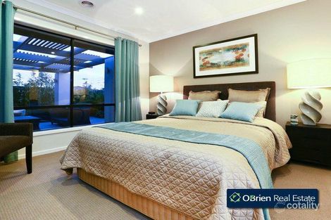 Property photo of 27 Crepe Avenue Cranbourne West VIC 3977