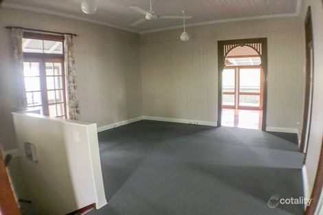 Property photo of 27 Hawthorn Terrace Red Hill QLD 4059