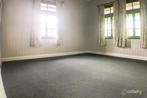 Property photo of 27 Hawthorn Terrace Red Hill QLD 4059