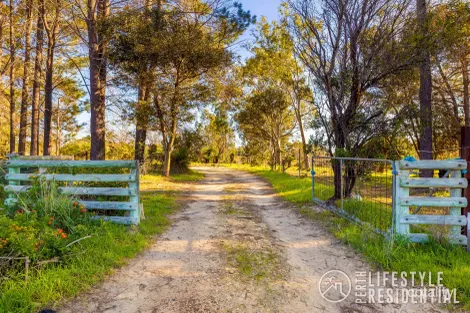 Property photo of 162 King Drive Woodridge WA 6041