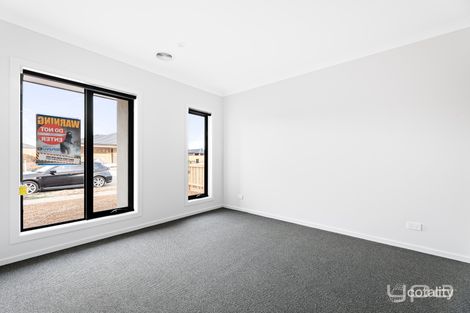 Property photo of 28 Mimosa Drive Beveridge VIC 3753