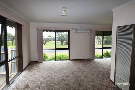 Property photo of 16 Yando Place Wyndham Vale VIC 3024