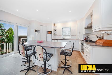 Property photo of 40 Ferntree Gully Road Oakleigh East VIC 3166