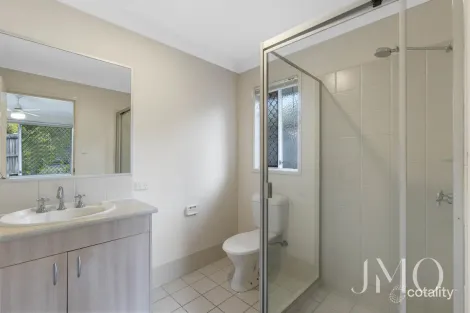 Property photo of 66 Bedivere Drive Ormeau QLD 4208