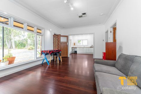 Property photo of 57 Lesmurdie Road East Walliston WA 6076