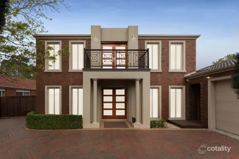 Property photo of 17 Yendon Close Caroline Springs VIC 3023