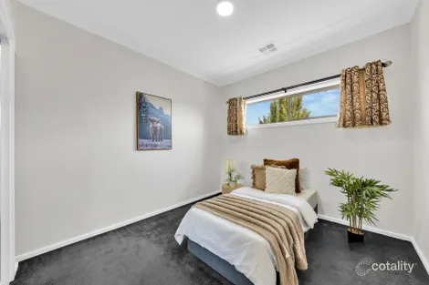 Property photo of 74 Spearmint Boulevard Manor Lakes VIC 3024