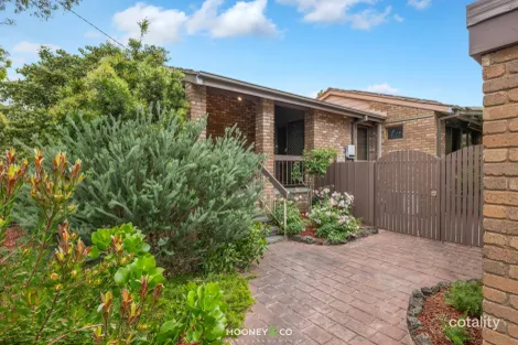 13 Hovell Ct, Cranbourne, VIC 3977