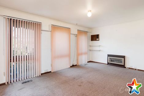 Property photo of 82 Hawthory Road Kilsyth VIC 3137