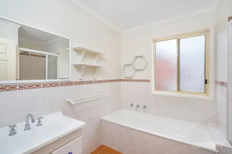 Property photo of 86 Britten-Jones Drive Holt ACT 2615