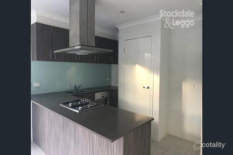 Property photo of 6 Nossal Drive Point Cook VIC 3030