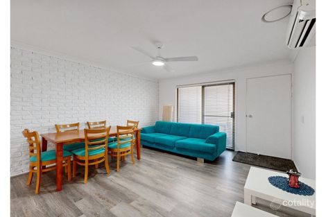 Property photo of 1/5 Grove Crescent Beachmere QLD 4510