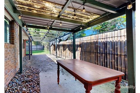 Property photo of 1/5 Grove Crescent Beachmere QLD 4510