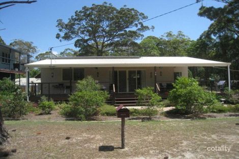 74-76 Laurel St, Russell Island, QLD 4184