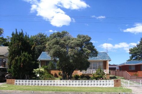 15 Roberts Ave, Barrack Heights, NSW 2528