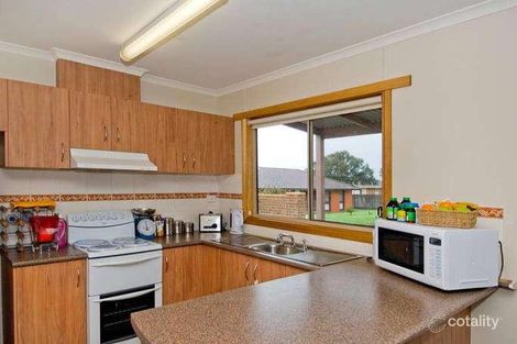 Property photo of 8 Keith Court Breakwater VIC 3219