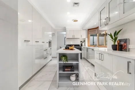 Property photo of 3 Sir John Jamison Circuit Glenmore Park NSW 2745