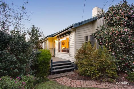 15 Edinburgh Rd, Blackburn South, VIC 3130