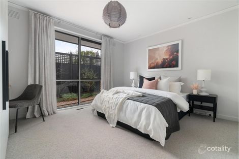 Property photo of 2/39 Pine Street Surrey Hills VIC 3127