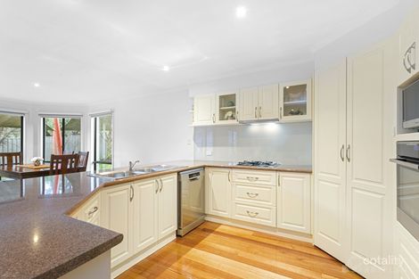 Property photo of 4 Logan Place Berwick VIC 3806