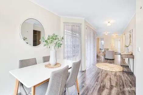Property photo of 21 Cirai Crescent Cranbourne West VIC 3977