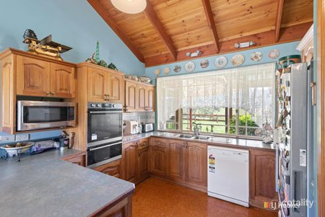 49 Barlows Rd, Cobargo, NSW 2550