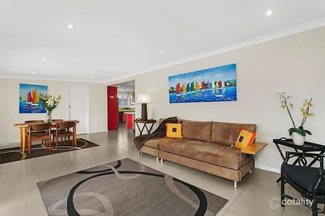 Property photo of 11 Evelyn Crescent Berowra Heights NSW 2082