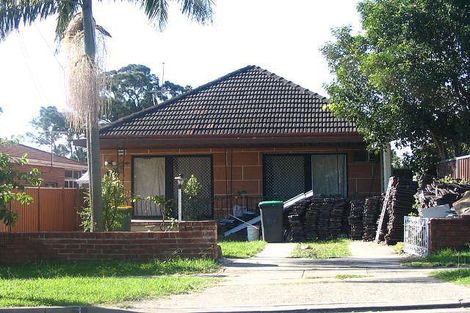1 Northcote Rd, Greenacre, NSW 2190