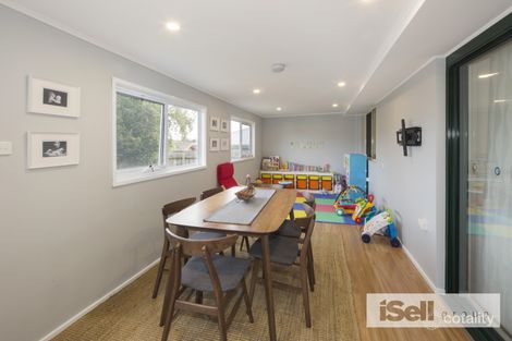 Property photo of 28 Wardale Road Springvale South VIC 3172
