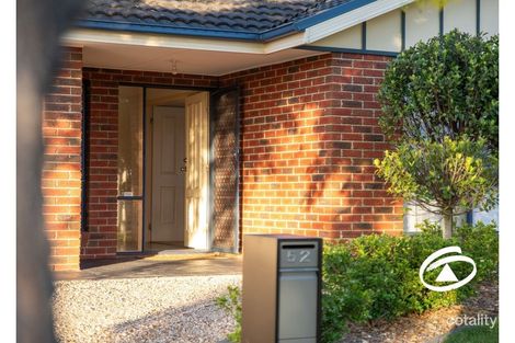 Property photo of 52 Tantallon Boulevard Beaconsfield VIC 3807