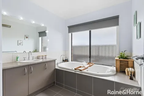 Property photo of 53 Wittick Street Darley VIC 3340