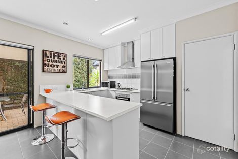 Property photo of 16 Hiscox Place Redcliffe WA 6104