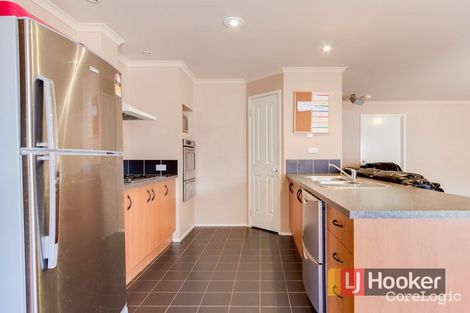 Property photo of 14 Chatswood Drive Narre Warren South VIC 3805