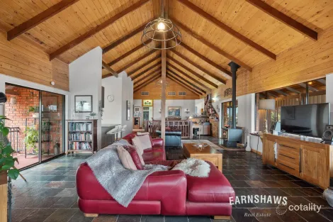 Property photo of 5 Robinson Road Darlington WA 6070