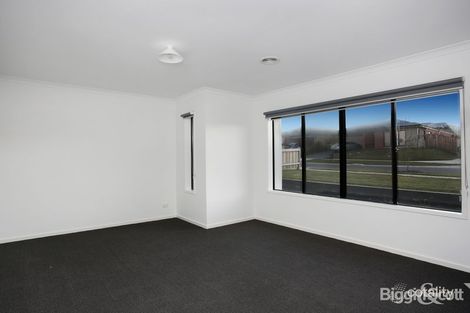 Property photo of 4 Viewgrand Drive Pakenham VIC 3810