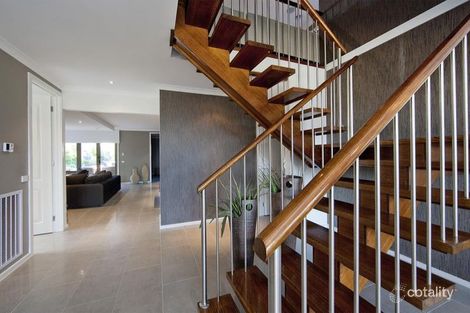 Property photo of 8 Feather Place Point Cook VIC 3030