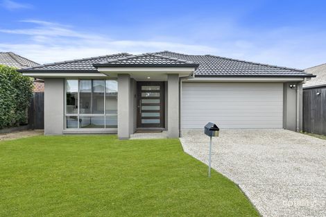 Property photo of 11 Ravensbourne Crescent North Lakes QLD 4509