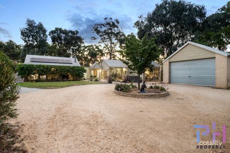 21-23 Backhaus St, White Hills, VIC 3550