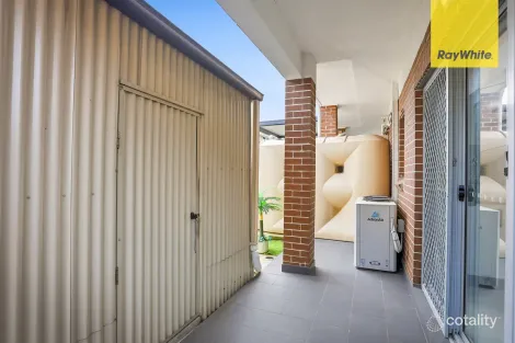 Property photo of 98 Carroll Crescent Plumpton NSW 2761