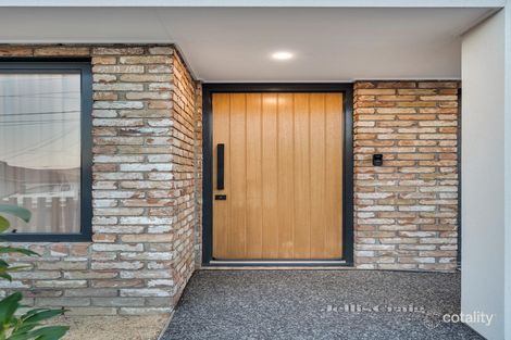 Property photo of 31 Chenies Street Reservoir VIC 3073