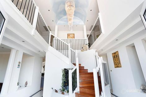 Property photo of 10 Scottsdale Circuit West Hoxton NSW 2171