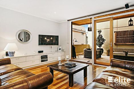 Property photo of 1/25 Davisons Place Melbourne VIC 3000
