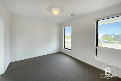 Property photo of 54 Cormorant Grange Winter Valley VIC 3358