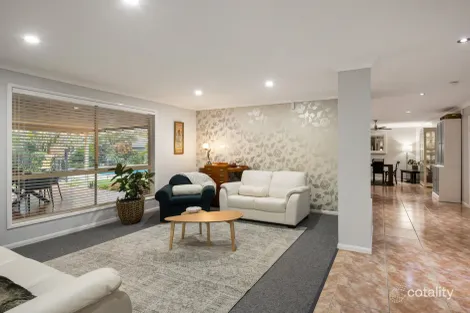 Property photo of 9 Winnecke Close Forest Lake QLD 4078
