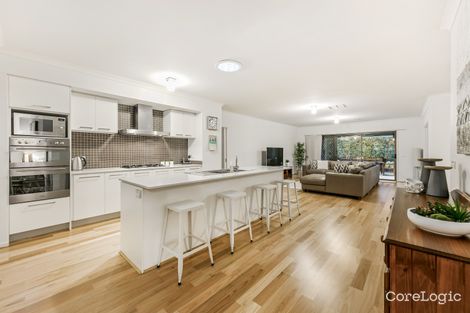 Property photo of 19 Hollyrood Drive Berwick VIC 3806