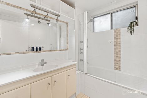 Property photo of 22/111 Rio Vista Boulevard Broadbeach Waters QLD 4218