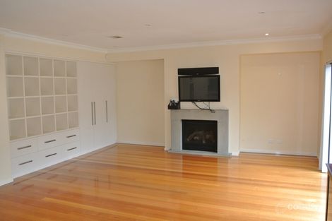 Property photo of 2 Wapiti Street Maribyrnong VIC 3032