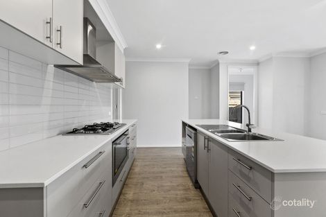 Property photo of 8 Saxbee Way Leopold VIC 3224